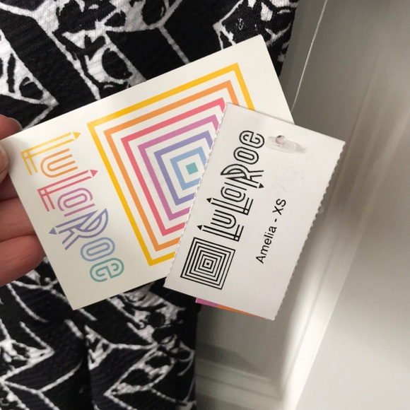 LuLaRoe Amelia Dress - Picture 5 of 9